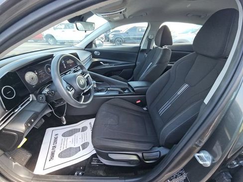 Used 2024 Hyundai Elantra SEL FWD image 14