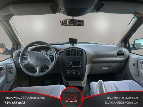 Used 2002 Dodge Grand Caravan Sport FWD image 13