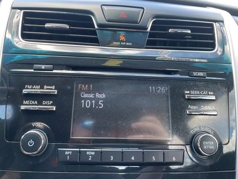 Used 2015 Nissan Altima 2.5 S w/ Special Edition Package image 16