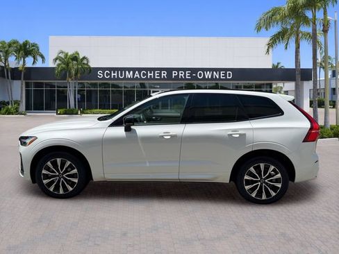 Used 2024 Volvo XC60 B5 Core w/ Protection Package Premier AWD/4WD image 4