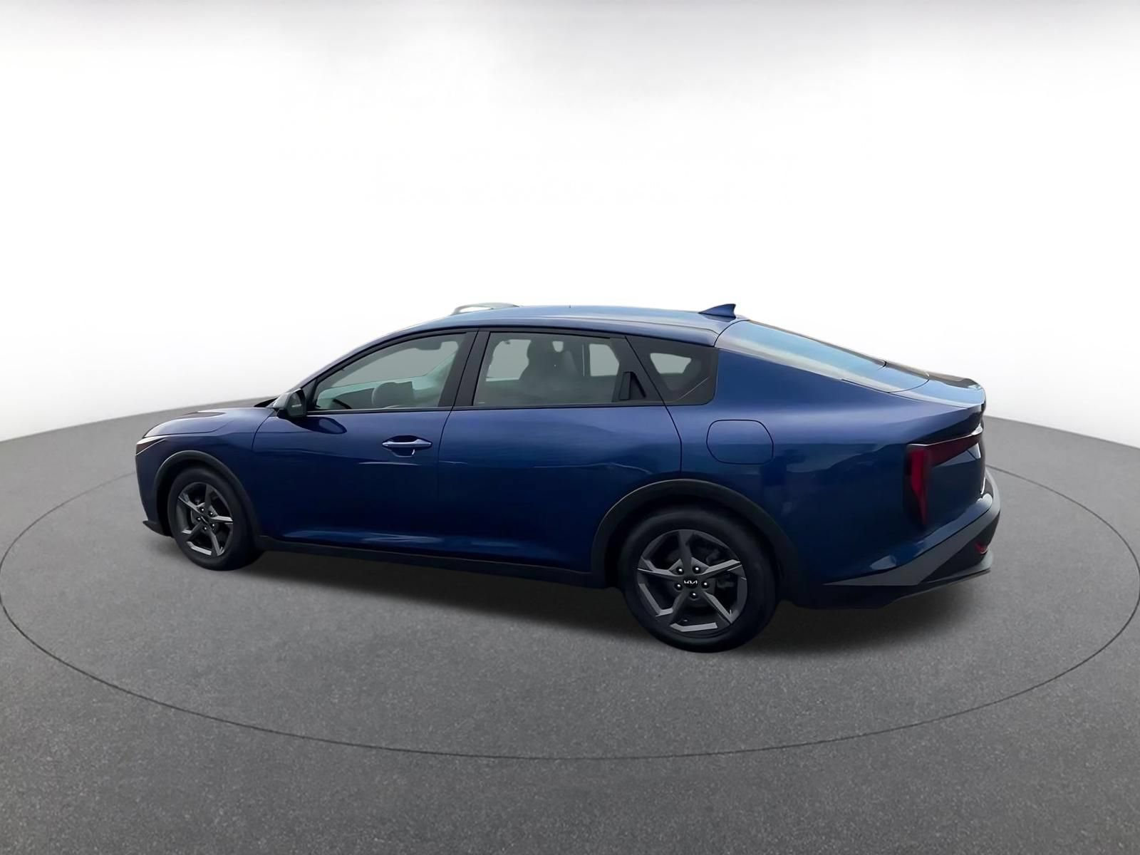 Used 2025 Kia K4 FWD image 9