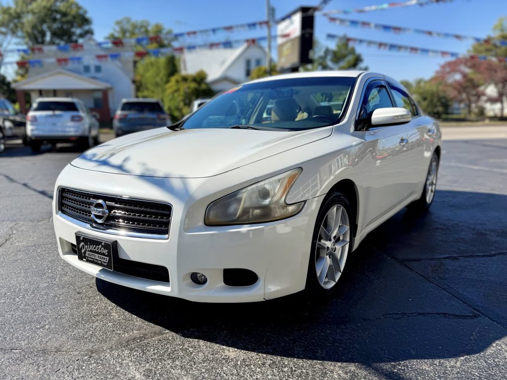 Used 2011 Nissan Maxima 3.5 SV w/ Monitor Pkg FWD image 4
