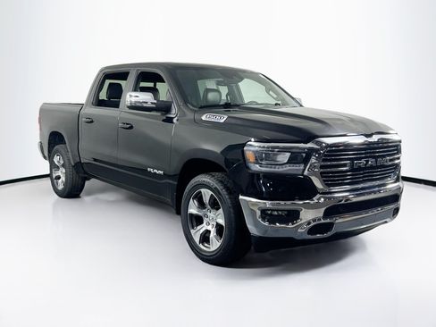 Used 2023 RAM 1500 Laramie AWD/4WD image 3