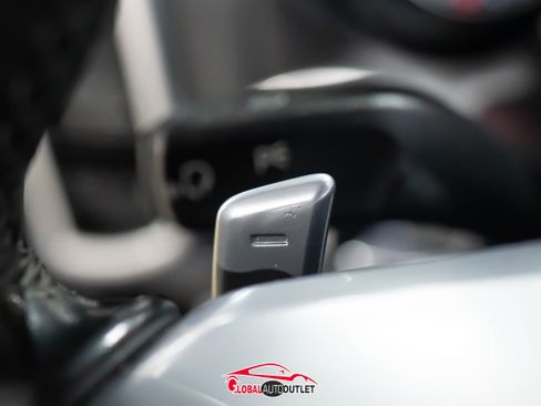 Used 2017 Porsche Cayenne Platinum Edition w/ Premium Package (PJV) image 28