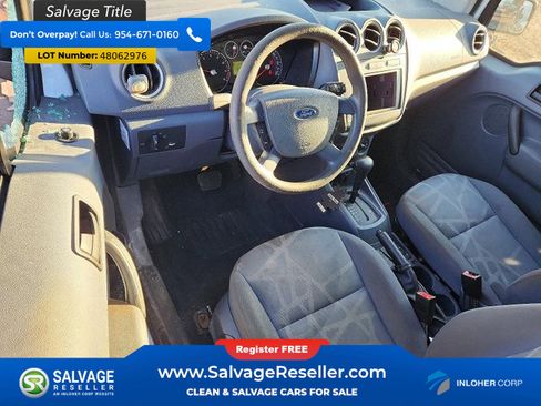 Used 2010 Ford Transit Connect XLT image 11