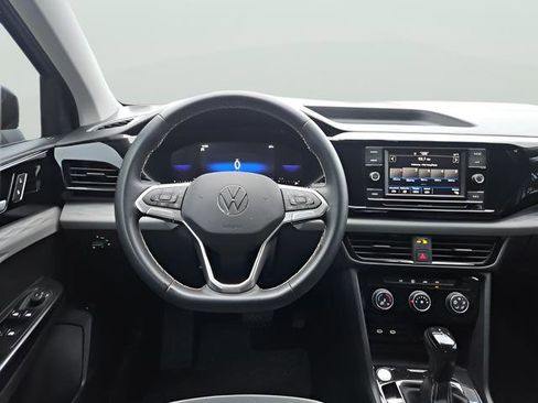 Used 2023 Volkswagen Taos S image 10