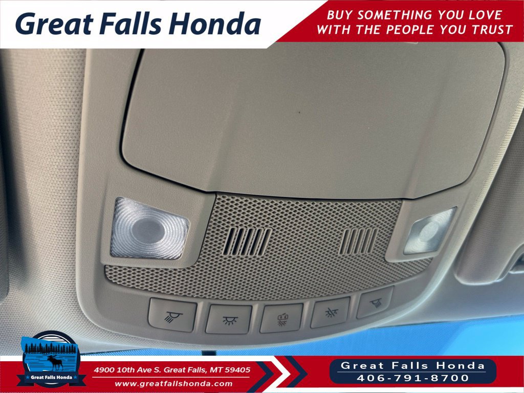 Used 2017 Ford Fusion Energi SE FWD image 18