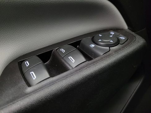 Used 2019 Chevrolet Equinox LT image 27