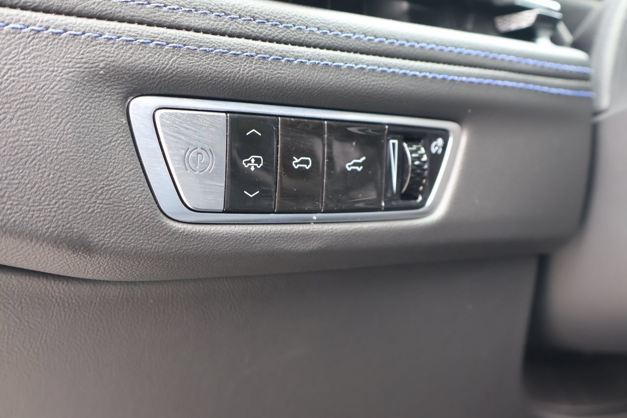 Certified 2025 Cadillac Escalade IQ Sport 1 AWD/4WD image 22