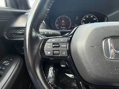 Used 2025 Honda HR-V Sport image 17