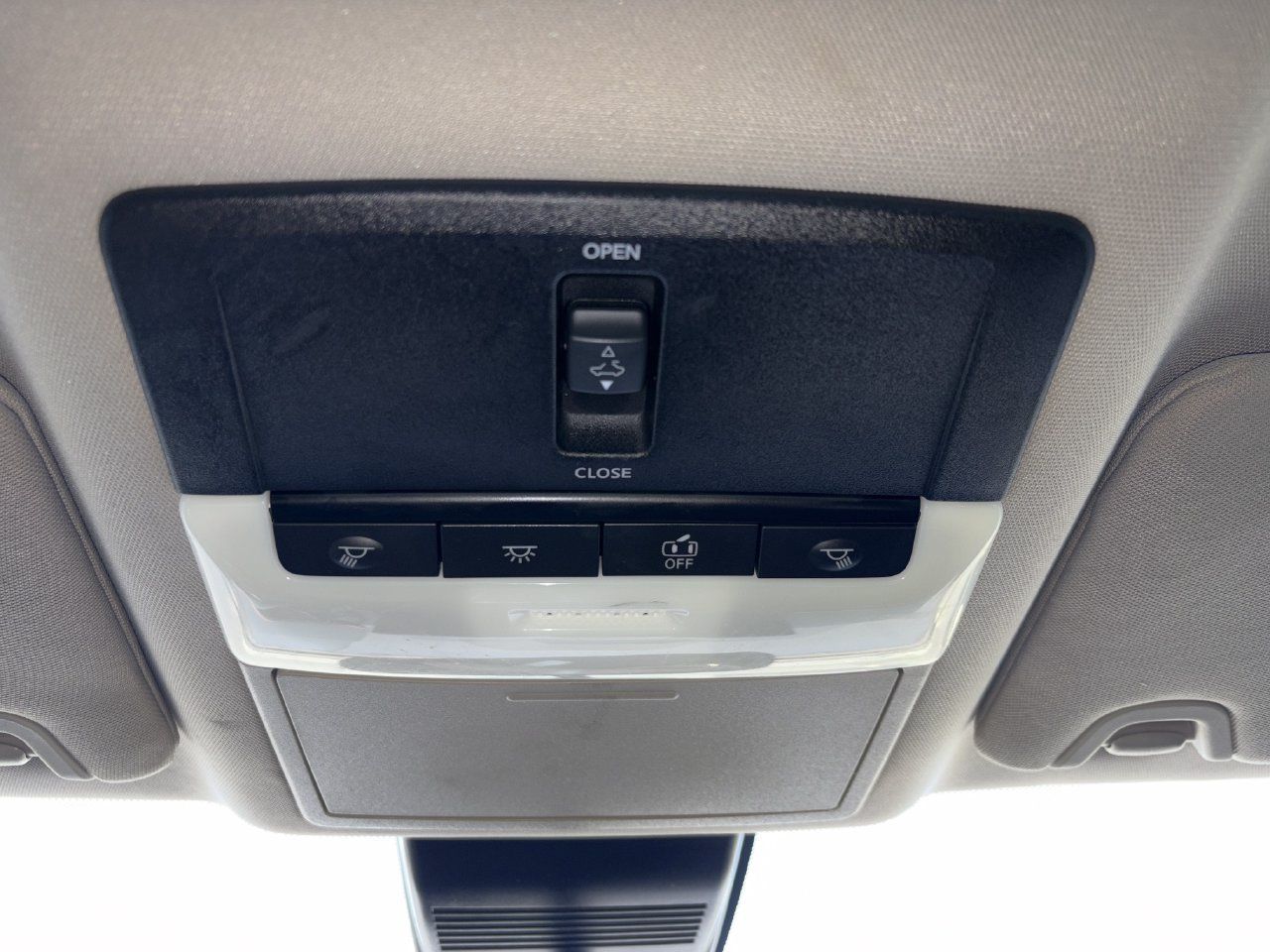 Certified 2025 Nissan Altima 2.5 SR w/ SR Premium Package FWD image 14