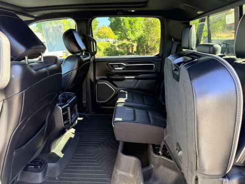 Used 2021 RAM 1500 Laramie AWD/4WD image 10