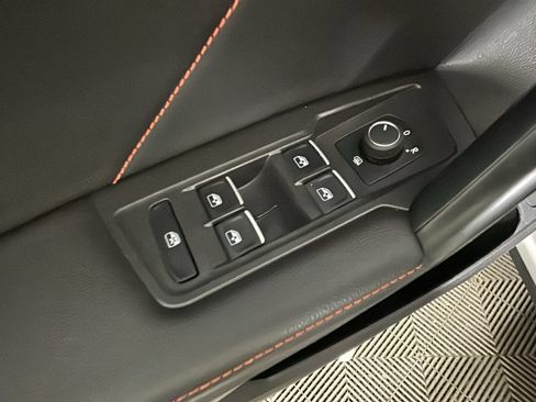 Used 2024 Volkswagen Tiguan Wolfsburg Edition AWD/4WD image 11