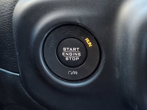 Used 2020 Jeep Wrangler Unlimited Sport AWD/4WD image 12