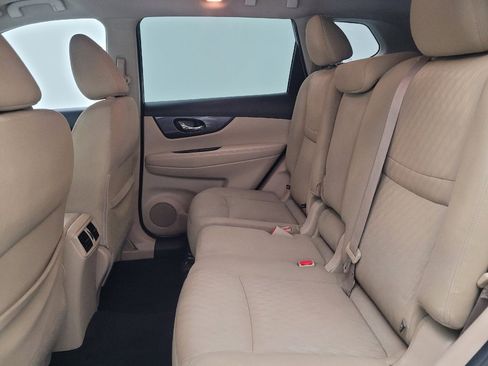 Used 2018 Nissan Rogue SV w/ Sun & Sound Touring Package FWD image 18