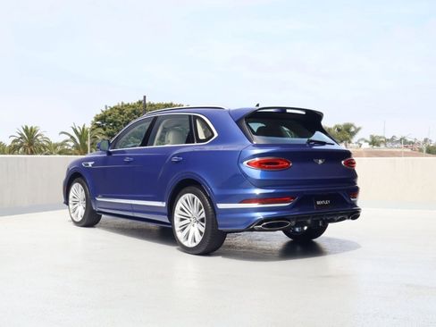 Used 2021 Bentley Bentayga Speed AWD/4WD image 3