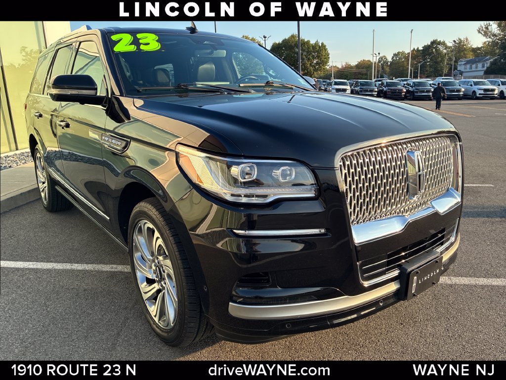 Certified 2023 Lincoln Navigator 4WD image 10