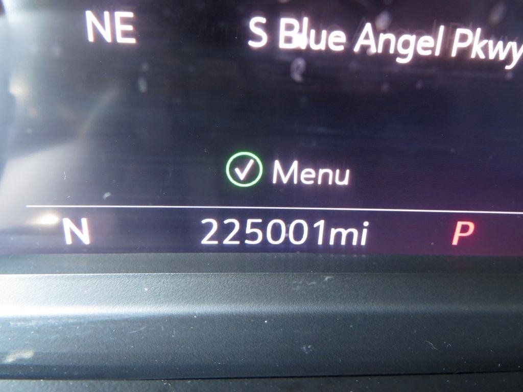 Used 2021 Chevrolet Silverado 2500 LTZ w/ LTZ Premium Package AWD/4WD image 22