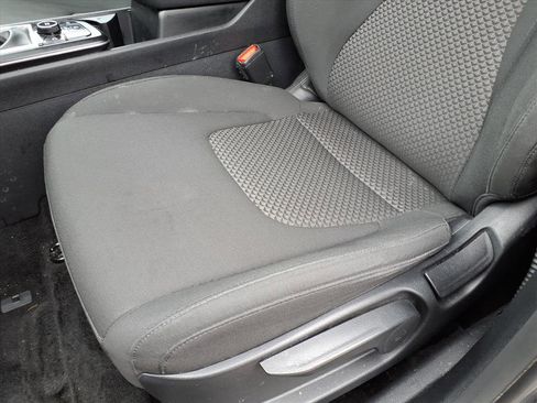 Used 2023 Kia Sportage LX image 15