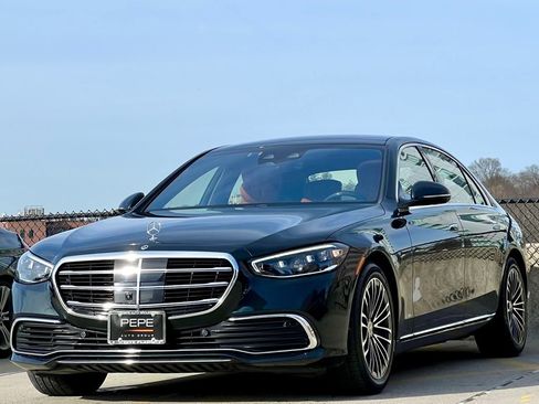 Certified 2023 Mercedes-Benz S 580 4MATIC Sedan image 3