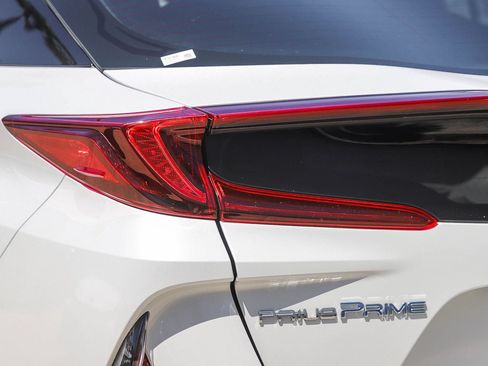 Certified 2022 Toyota Prius Prime XLE FWD image 9