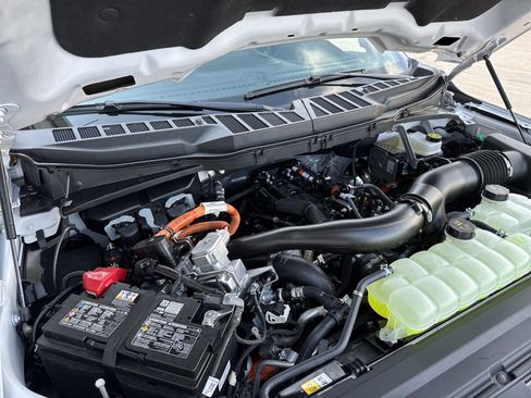 New 2025 Ford F150 Lariat w/ Equipment Group 501A Mid image 52