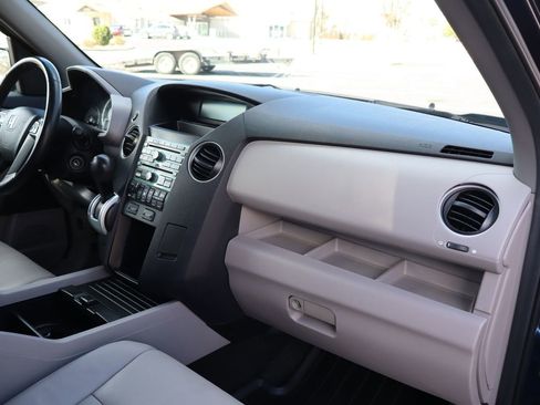 Used 2010 Honda Pilot EX-L image 17