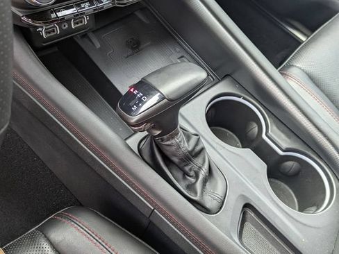 Used 2024 Dodge Durango GT RWD image 25