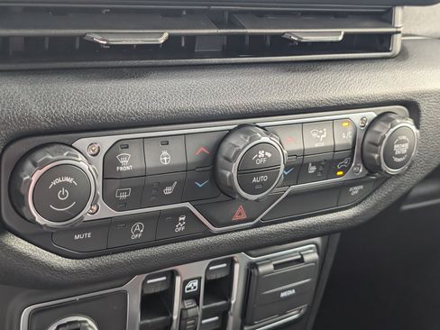 New 2025 Jeep Wrangler Sport S image 18