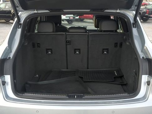 Used 2021 Porsche Macan image 17