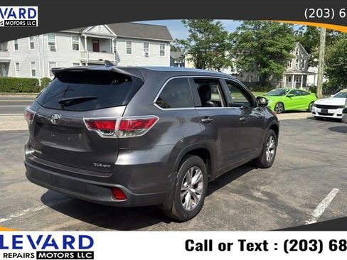 Used 2014 Toyota Highlander XLE AWD/4WD image 7