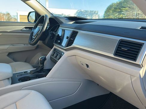 Used 2019 Volkswagen Atlas SE image 17