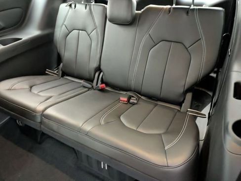 New 2026 Chrysler Pacifica Select w/ S Appearance Package FWD image 32
