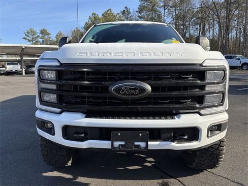 Used 2024 Ford F250 XLT w/ Black Appearance Package image 3