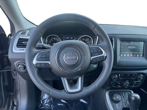 Used 2021 Jeep Compass Latitude AWD/4WD image 13