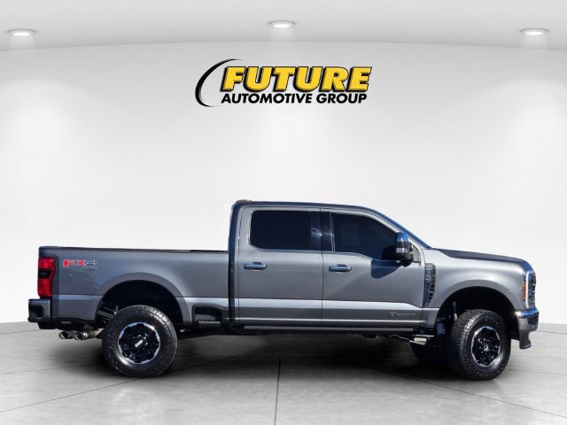 Used 2023 Ford F350 Lariat w/ Lariat Ultimate Package AWD/4WD image 3
