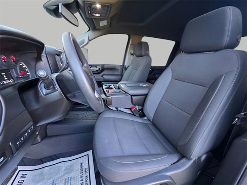 Used 2025 Chevrolet Silverado 2500 Custom w/ Custom Value Package image 19