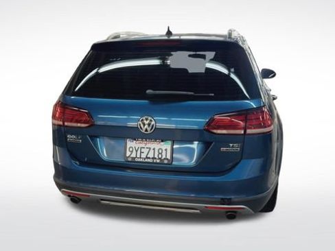 Used 2018 Volkswagen Golf Alltrack SE AWD/4WD image 8