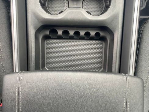 New 2026 RAM 1500 4x4 Crew Cab image 18