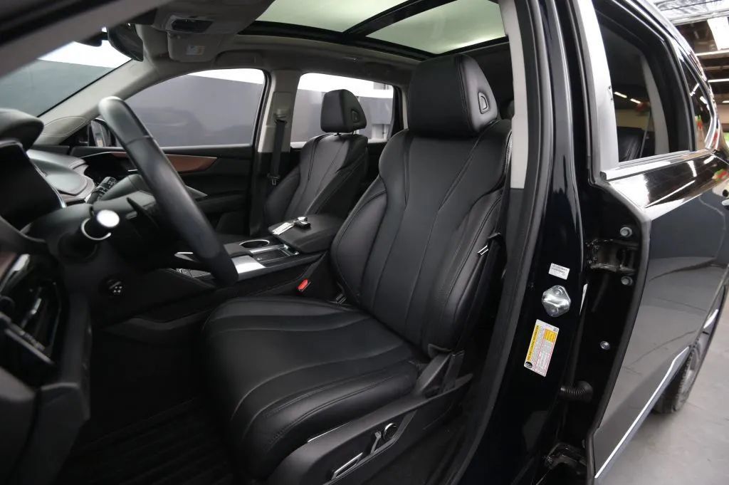 Used 2022 Acura MDX SH-AWD image 41