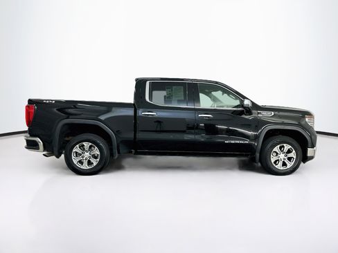 Used 2025 GMC Sierra 1500 SLT AWD/4WD image 10