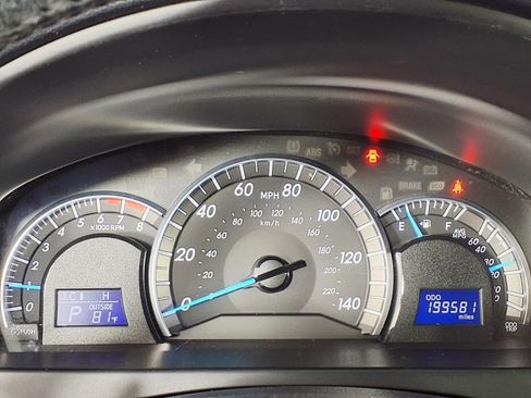 Used 2014 Toyota Camry SE FWD image 20