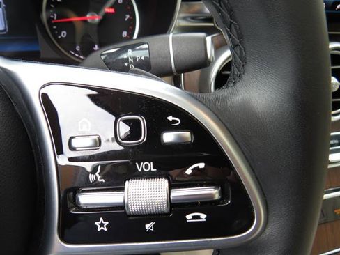 Certified 2022 Mercedes-Benz GLC 300 4MATIC image 12