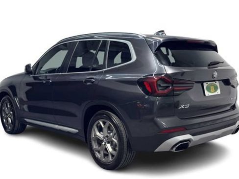 Used 2022 BMW X3 xDrive30i w/ Convenience Package AWD/4WD image 4