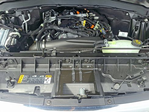 New 2025 Ford Explorer Active image 19