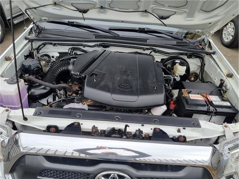 Used 2015 Toyota Tacoma 4x4 Double Cab image 27