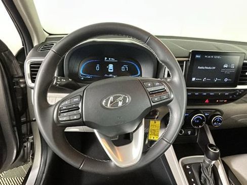 Certified 2023 Hyundai Venue SEL FWD image 14