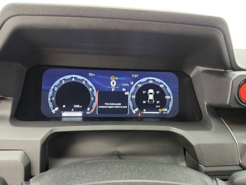 Used 2025 Toyota Tacoma TRD Sport AWD/4WD image 11