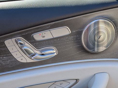 Used 2022 Mercedes-Benz E 350 4MATIC Sedan image 15