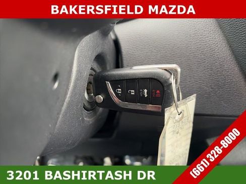 Used 2022 Toyota Corolla LE image 28